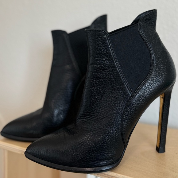 Louis Vuitton Ultimate Black Leather Chelsea Ankle Boot Heels Size 38.5 IT/8.5US - Picture 9 of 15